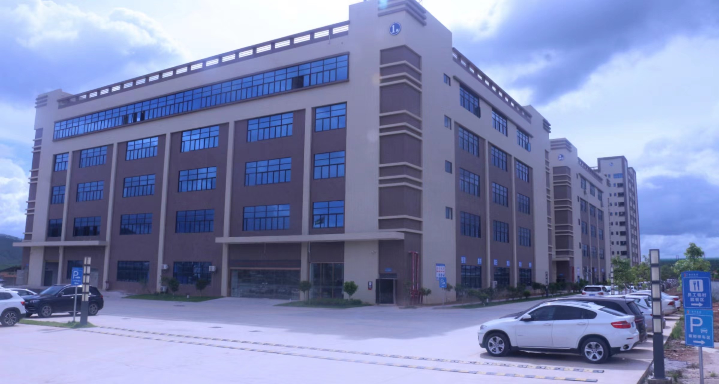 Shenzhen Xindonghui Technology Co., Ltd สายการผลิตของโรงงาน
