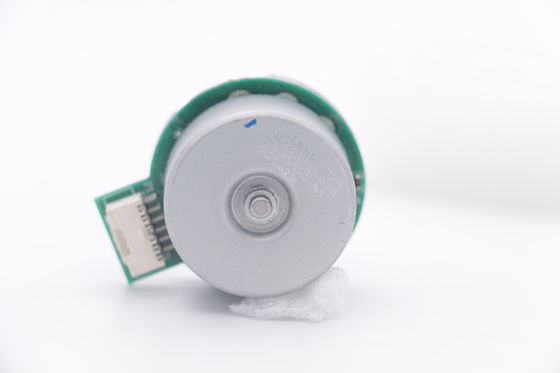 ประสิทธิภาพสูง 16.7W 17265RPM 27mm Brushless DC Motor 18V สําหรับปืน Fascial