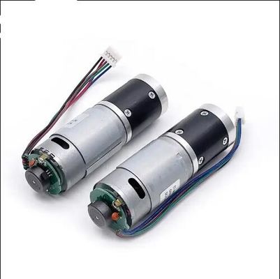 12V / 24V DC โมเตอร์เครื่องยนต์ดาว 10W - 100W ความยาวแกนที่กําหนดเอง
